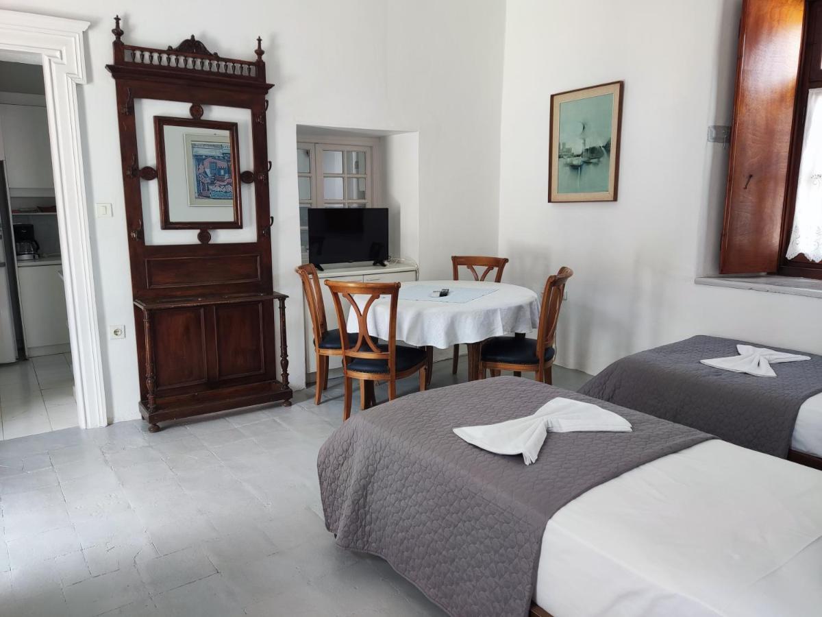 Achilleas Apartment Hydra  Luaran gambar